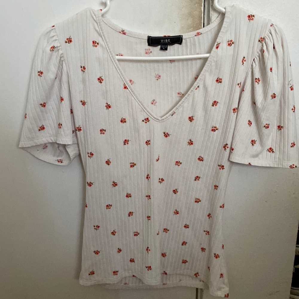 women’s girls nice flower design shirt very soft shirt perfect for summer